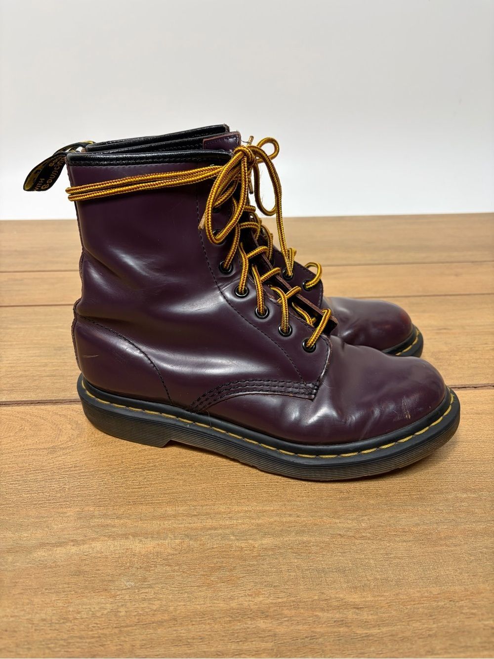 Dr. Doc Martens Women’s Size 8 1460W Purple Smooth Leather Combat Boots